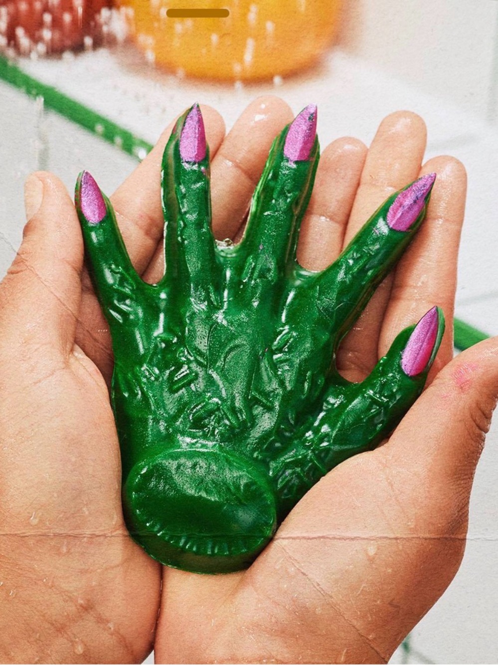 LUSH LIMITED EDITION HALLOWEEN WITCHES HAND SHOWER GUMMY 3.5 oz